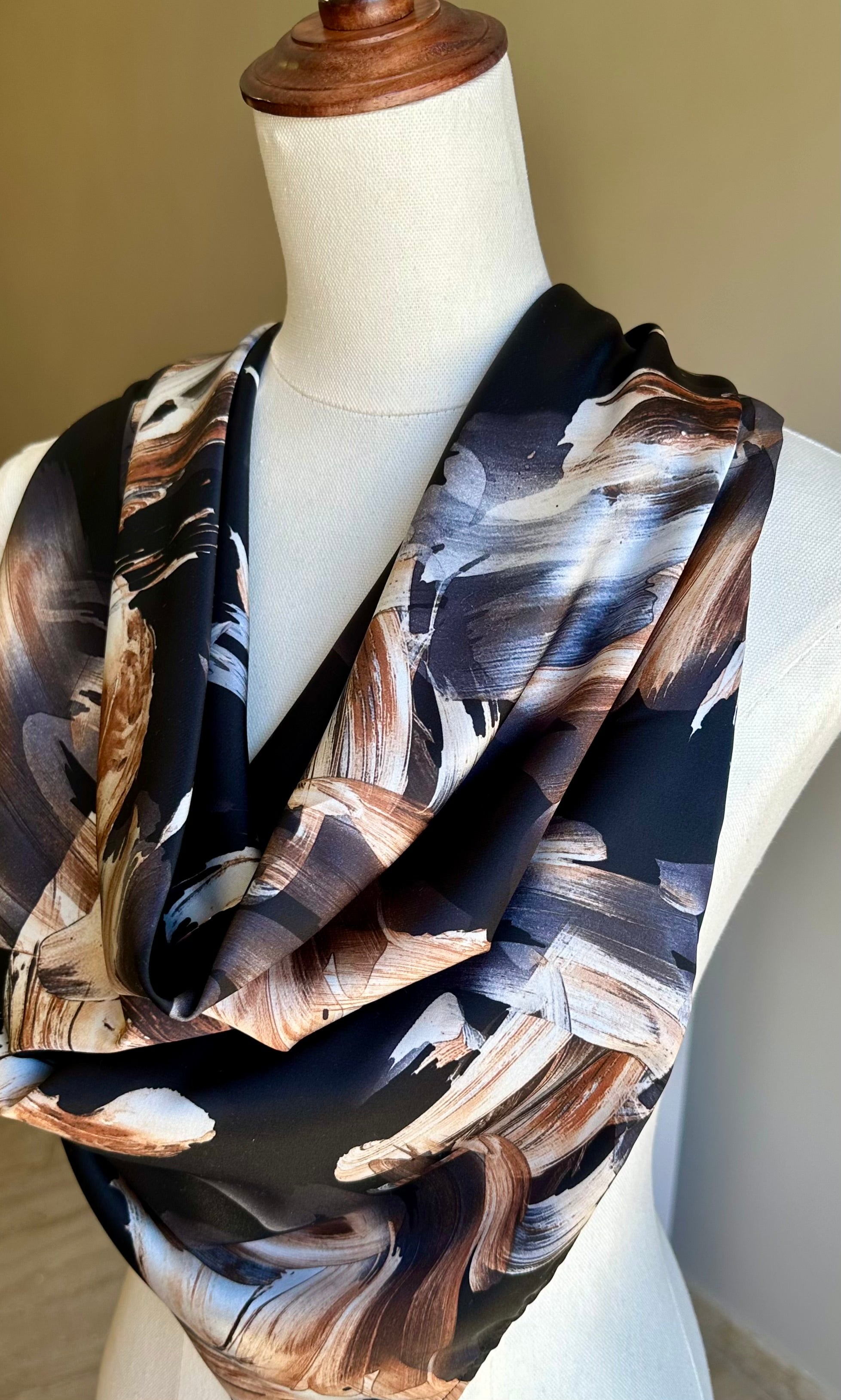 Abstract scarf