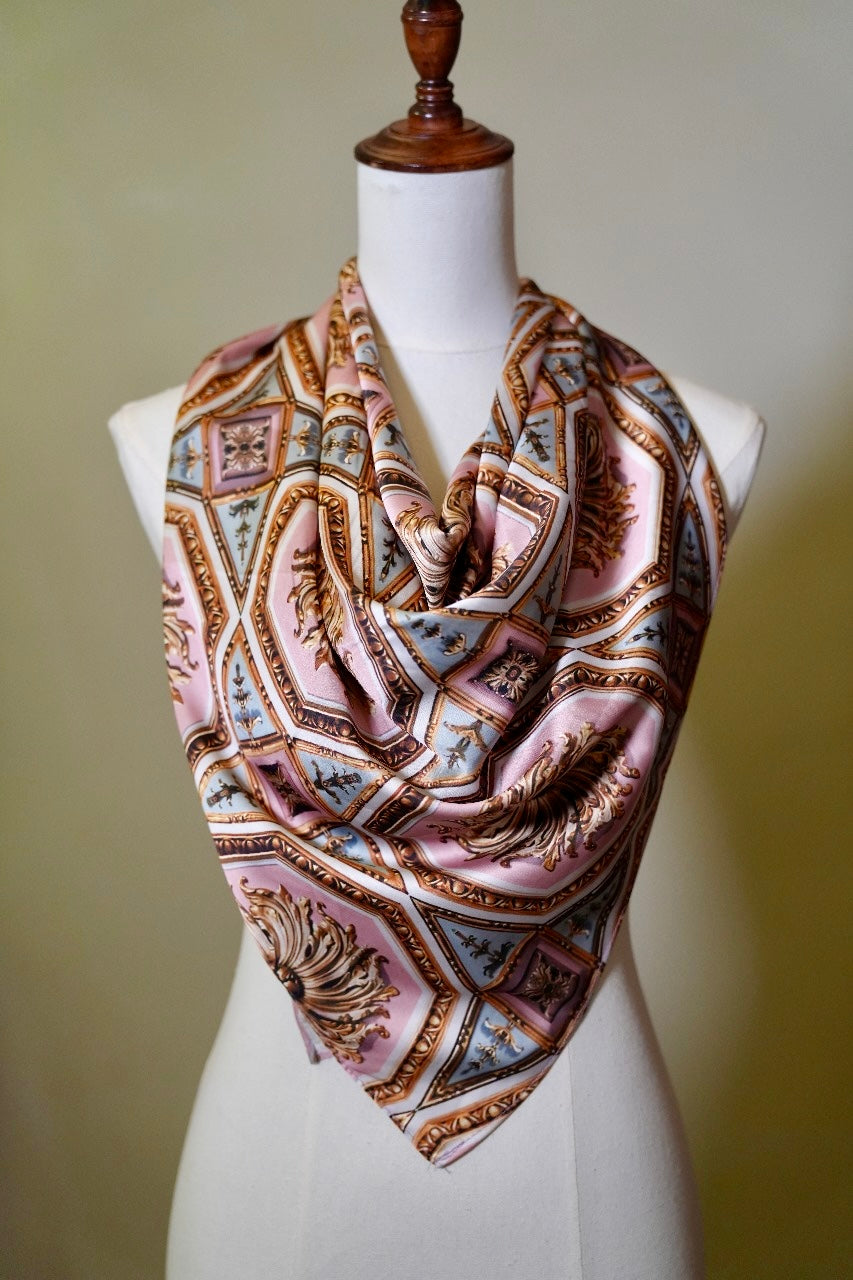 Victorian scarf